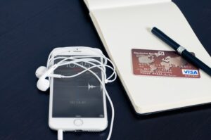 Bạn Có Thể Gia Hạn Thị Thực Làm Việc Tại Việt Nam Không?